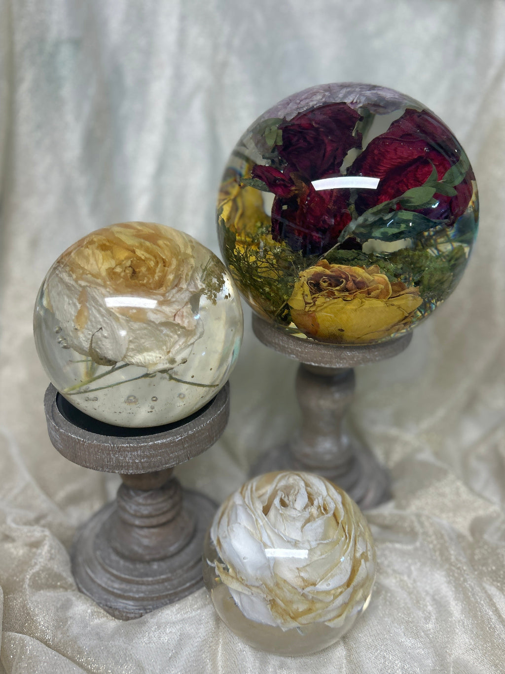 3 Resin  dome spheres with colorful flowers inside